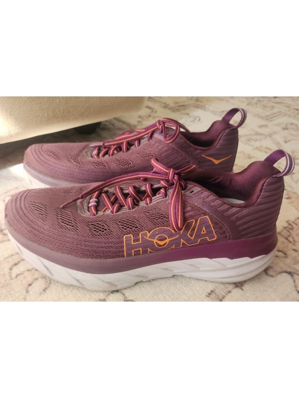 Hoka One Women's Sz. 8.5 Bondi 6 Purple Running Shoes